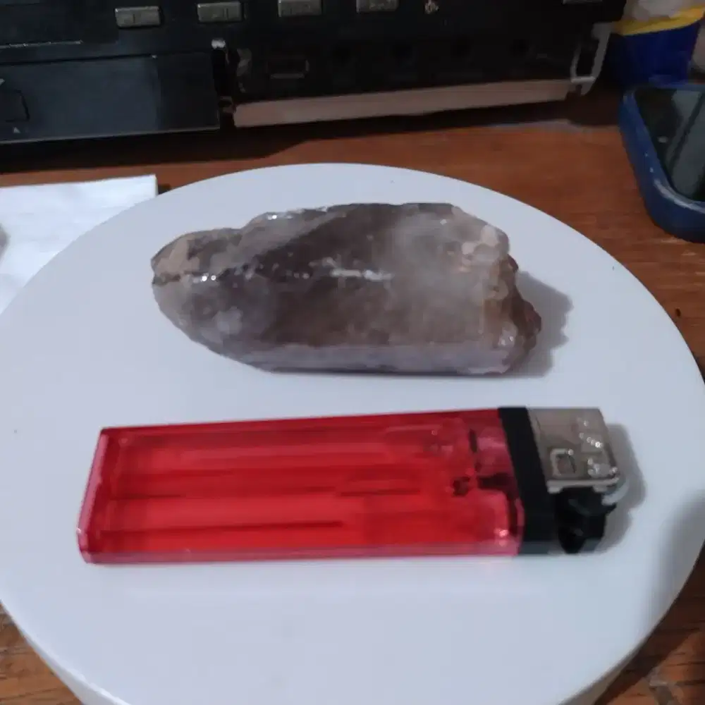 Batu batu kecubung smoky quartz