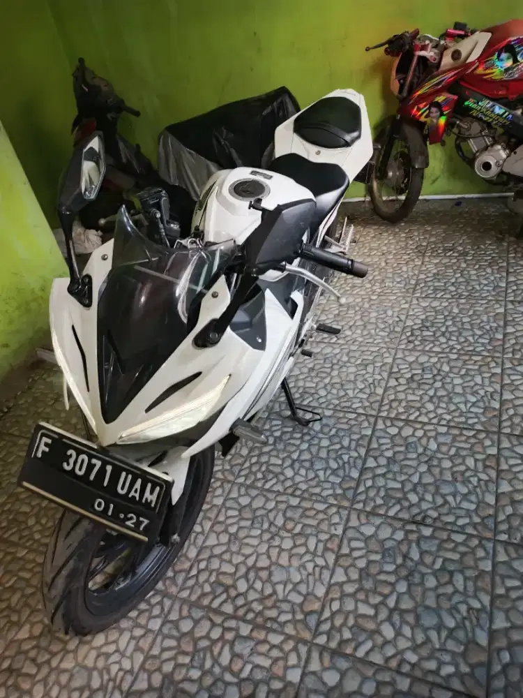 DIJUAL MOTOR CBR 150R LED THN 2016 PLAT F SUKABUMI
