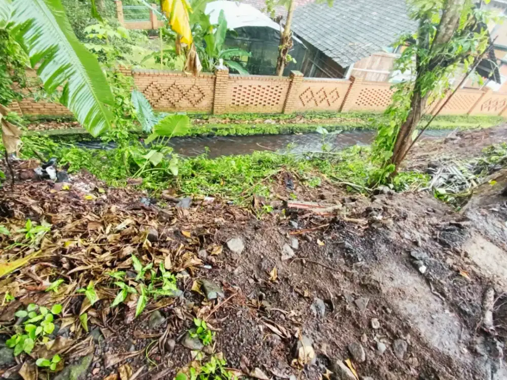 Tanah Private Ngaglik - View Sungai Kecil Air Jernih