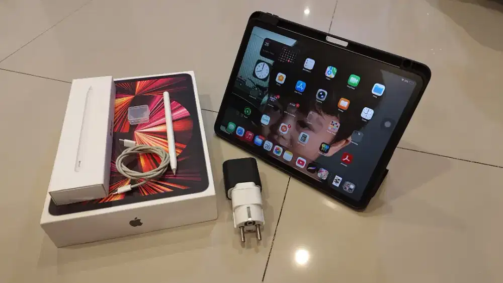WTS Ipad Pro M1 2022 512gb Spacegrey wifi only (second)