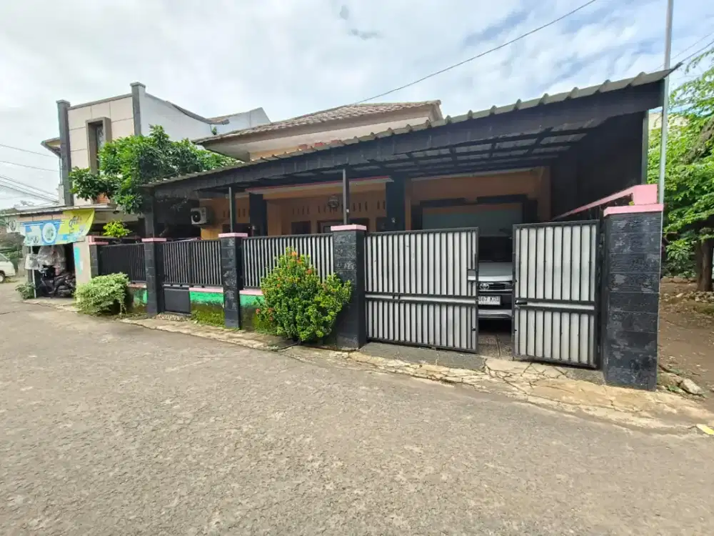 Rumah second dijual pinggir jalan 1.1M(150m²) Cimanggis Depok