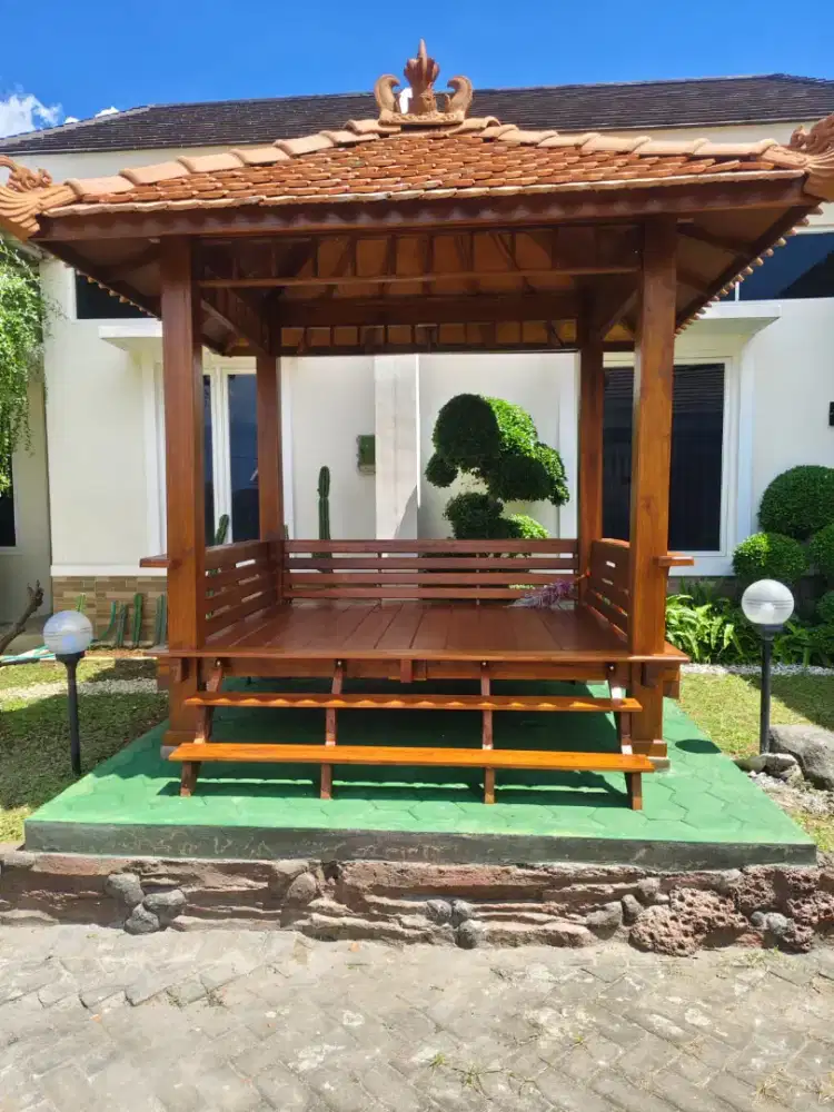 Gazebo kayu jati ukuran 2.5*2.5