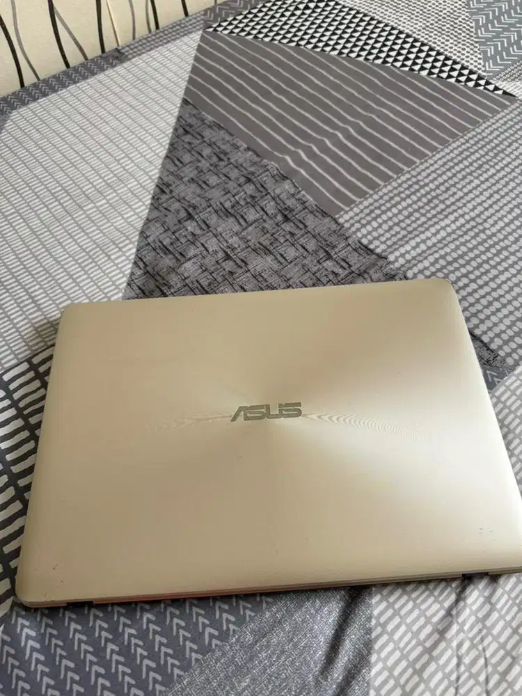 Jual laptop kondisi bagus