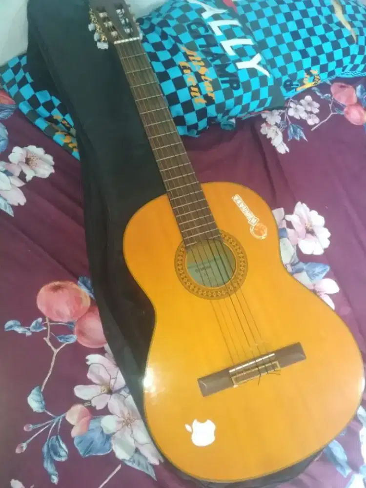 Guitar Classic Yamaha C80