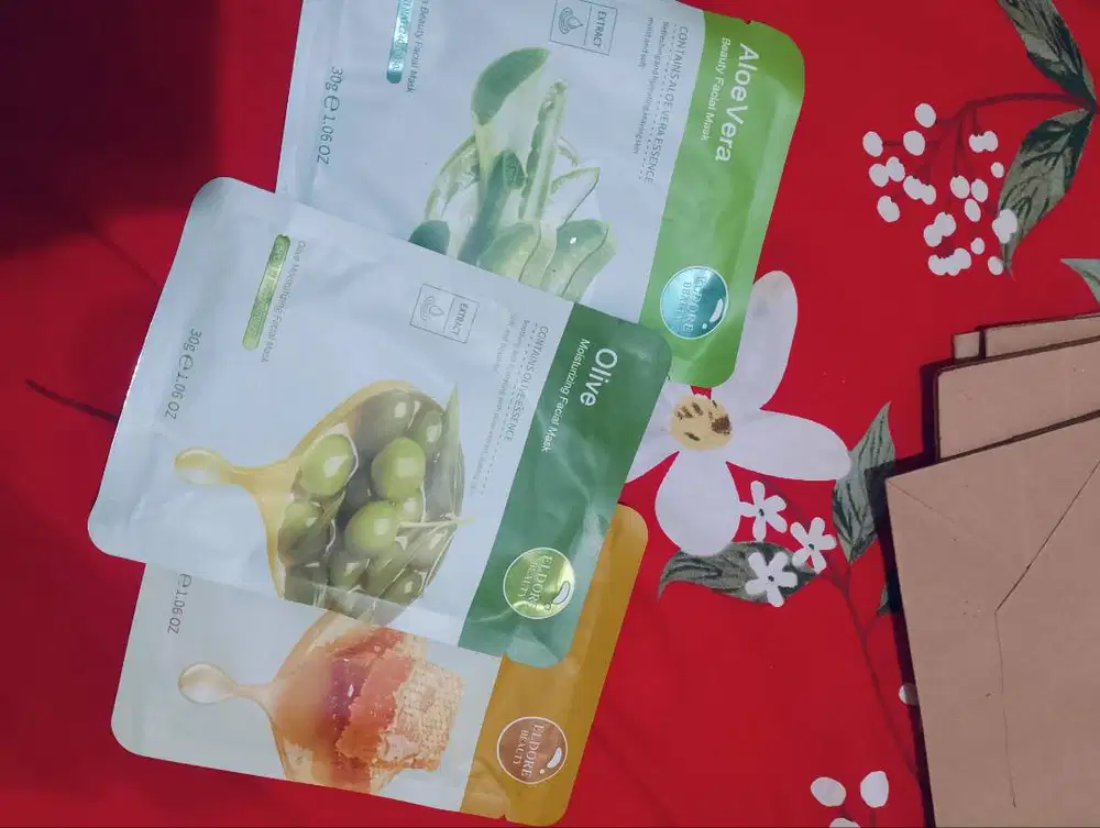 moisturizing facial mask