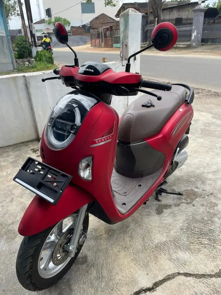 SCOOPY PRESTIGE KEYLESS 2025