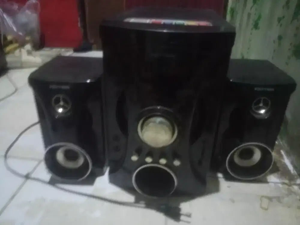 Jual salon Polytron PMA 9505