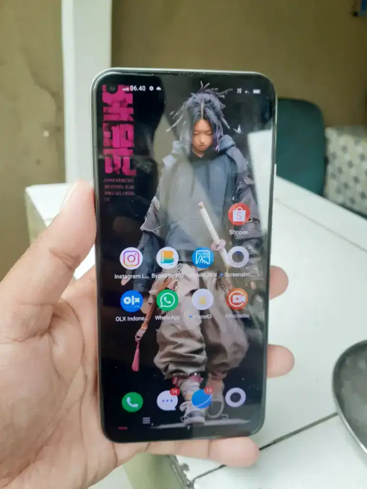 Vivo.y30.ram.4/128.jual hp aja batangan  normal smua.lecet pemakaian.