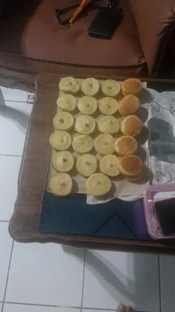 Di jual kue kering dan kue basah