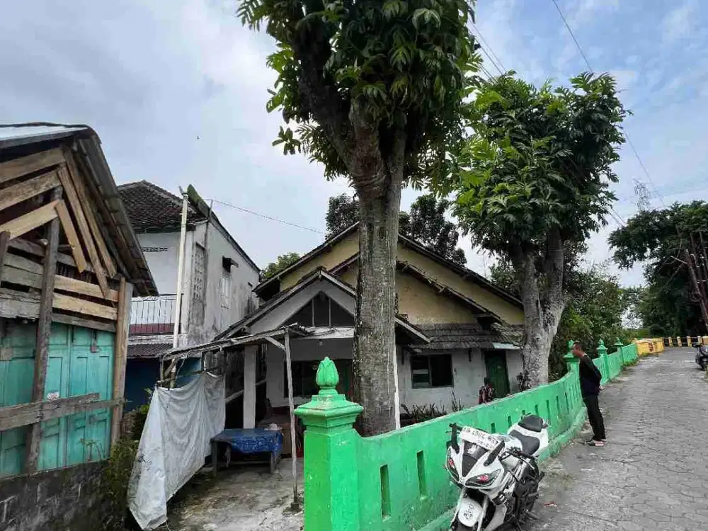 Rumah sederhana, murah, sisa tanah masih luas lokasi di Sinduadi dkt JCM MALL, UGM, RSUP SARDJITO, KAMPUS UTY, MMTC