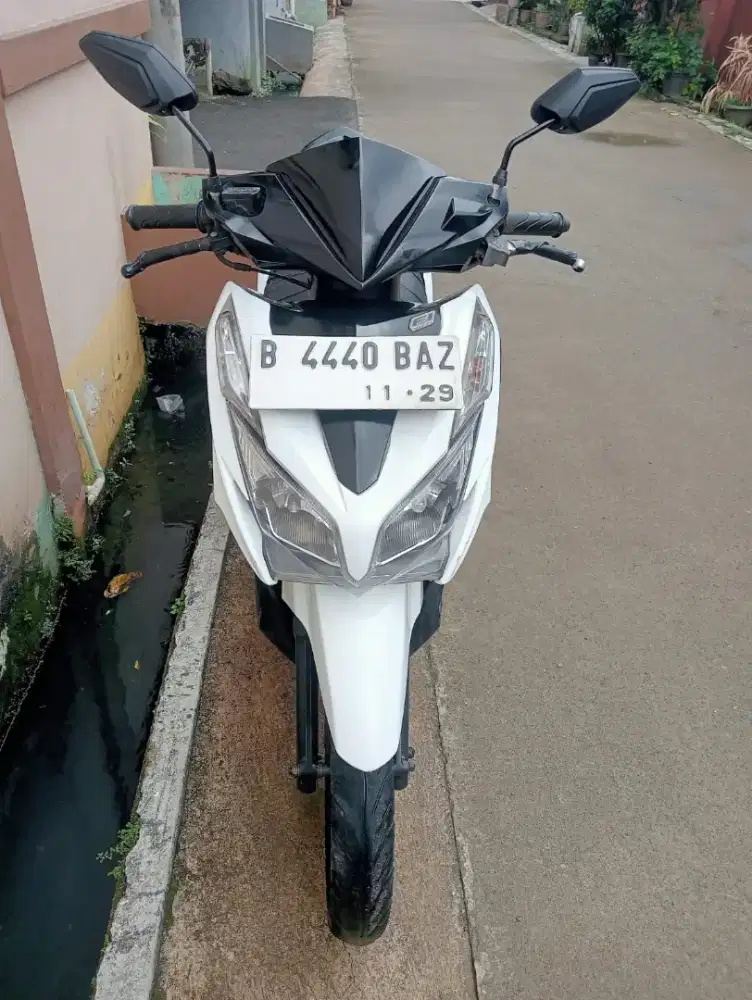 Vario KZR 2014 125CC