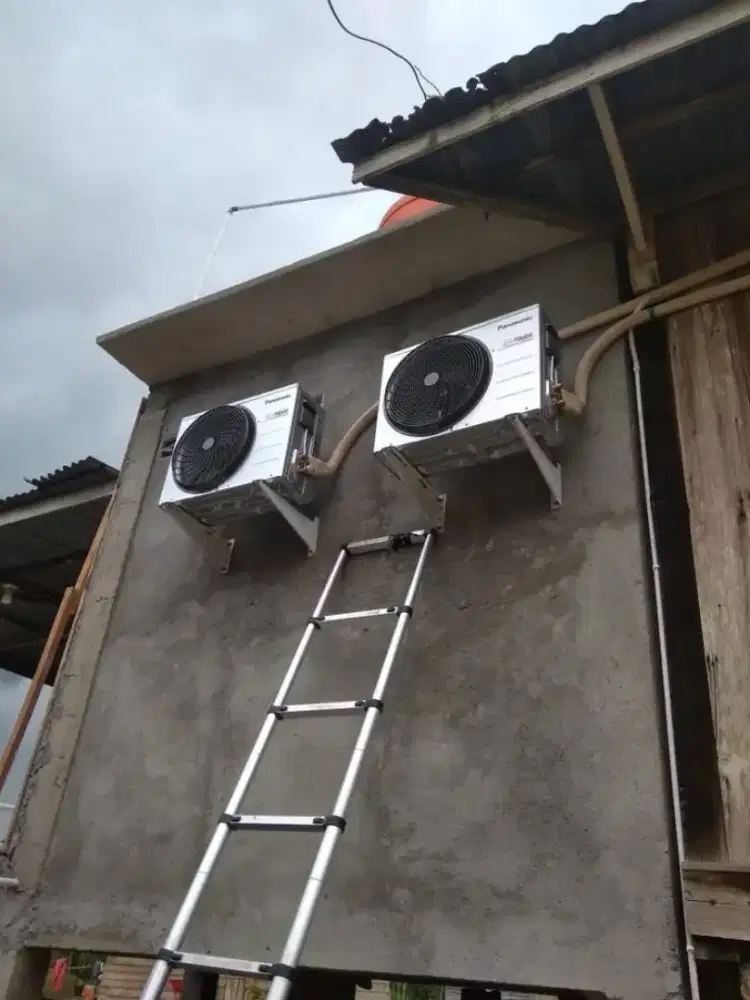 Servis AC cuci AC bongkar pasang AC service kulkas jual beli AC