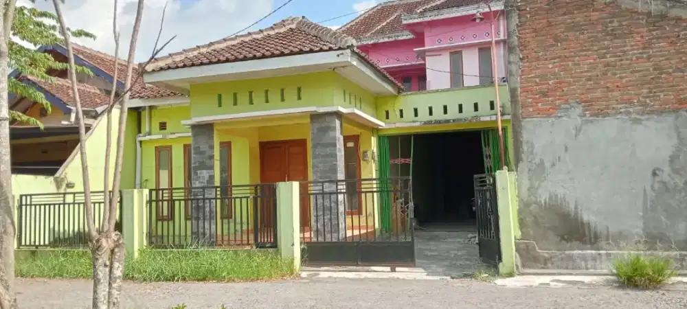 Rumah selatan kampus ISI