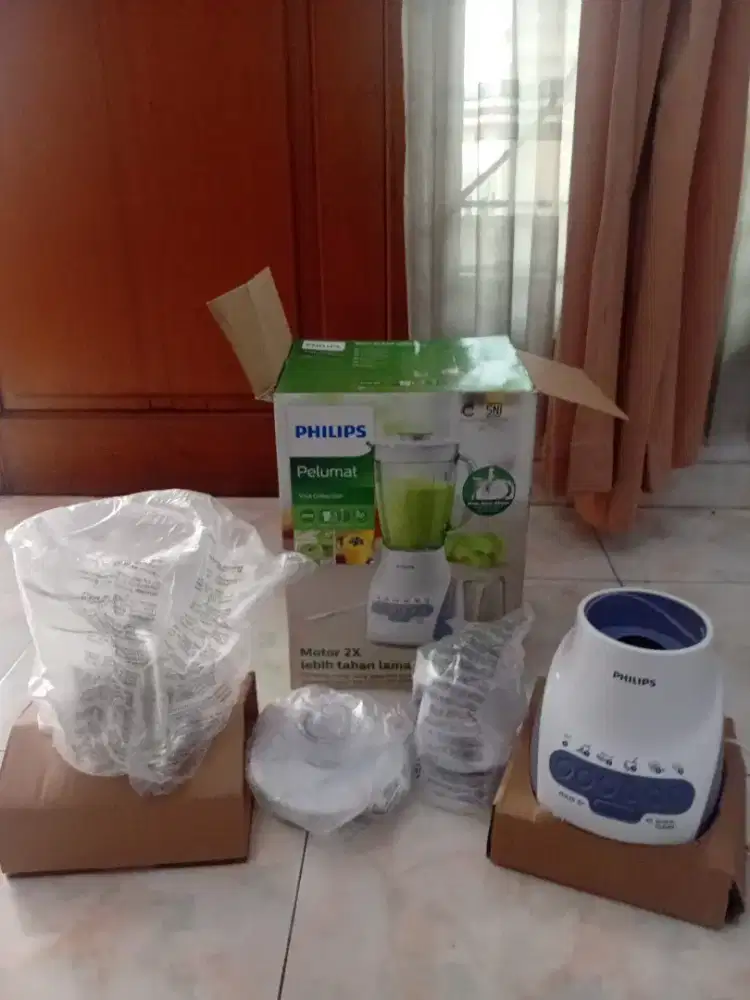 Blender Philips HR 2116