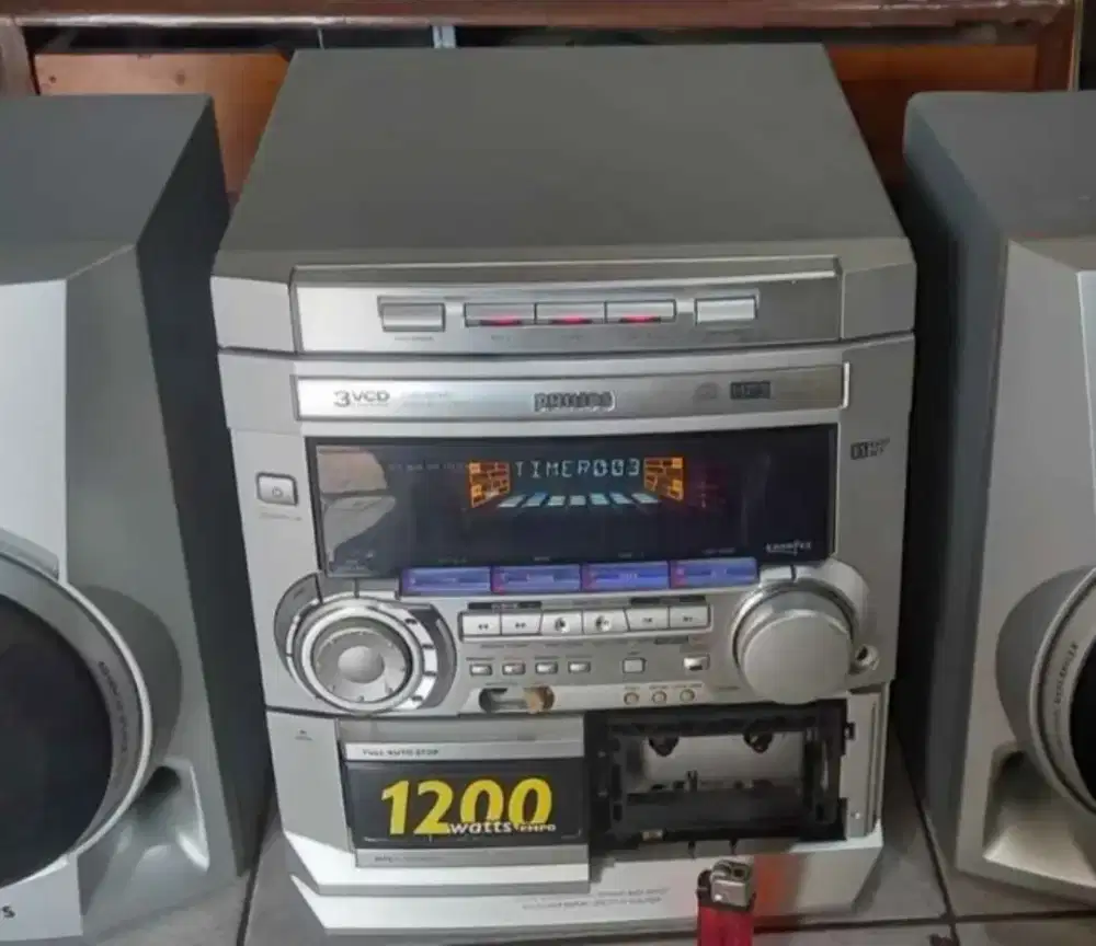 Compo Philips Joss wokkee bass enak