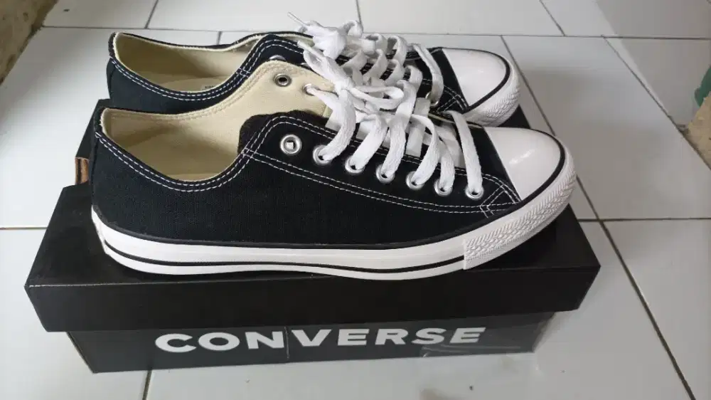Sepatu Converse Chuck Taylor All Star OX Original