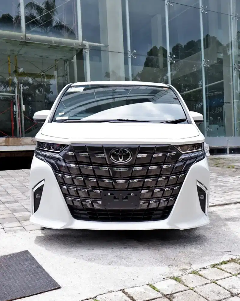 Toyota Alphard HEV Welcab 2026