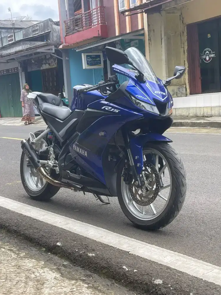 Yamaha R15 V3 2017 like new, mesin halus, Pajak hidup, siap Pakai