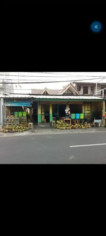 Dijual rumah di pertengahan jakarta selatan
