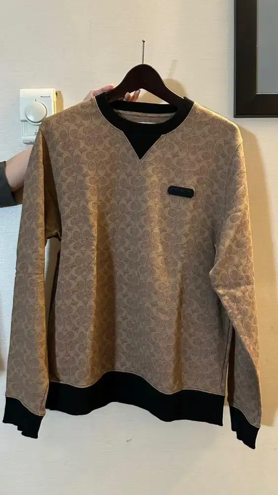 Jual Sweater Coach Essential Signature