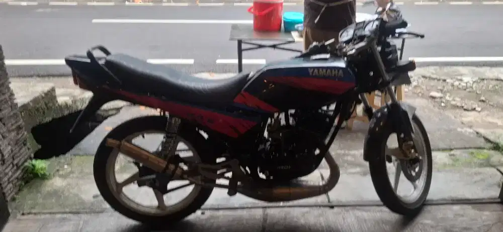 Yamaha rxz '93 warna hitam dijual !