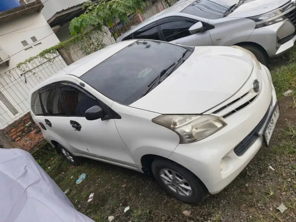 Daihatsu Xenia 2014 Bensin