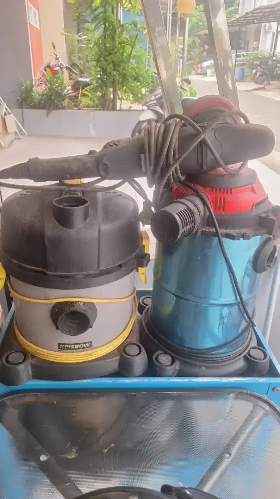 Mesin poles dan vacum cleaner