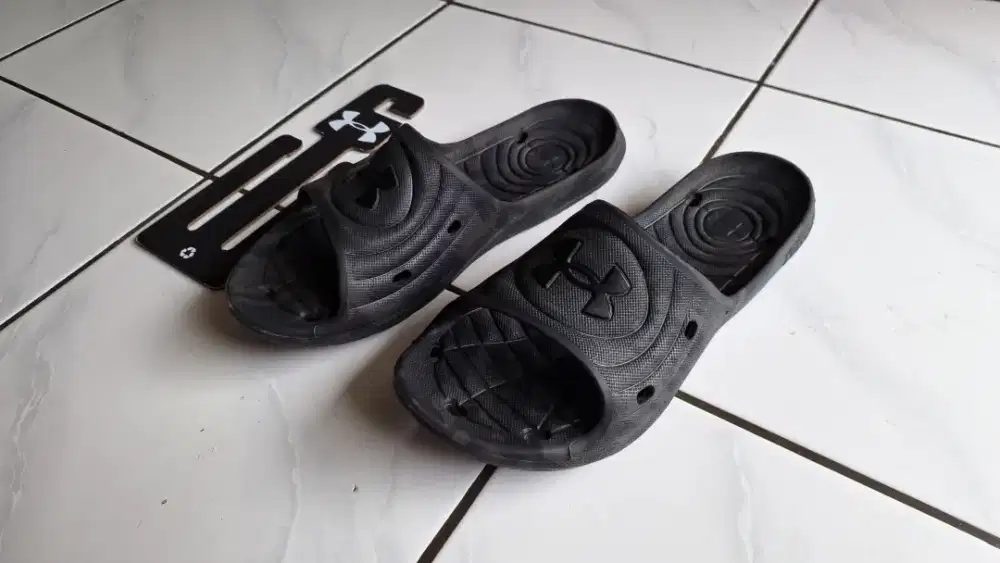 Sandal under armour locker not adidas adilette nike shower