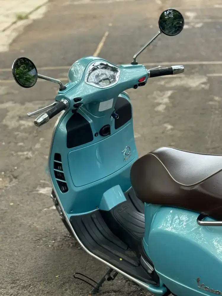Piaggio Vespa GTS300 Anniv 70th