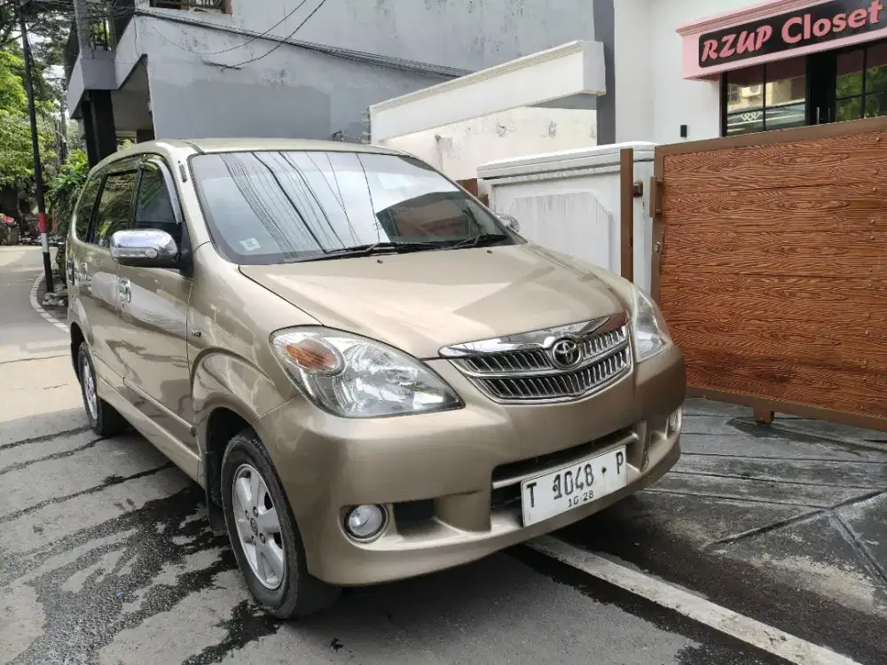Cash Toyota avanza g manual mt 2008 gres 2009