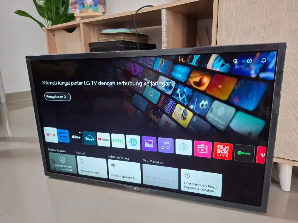 LG Smart TV 32LM63 32inch ThinQ AI Quad Core Processor