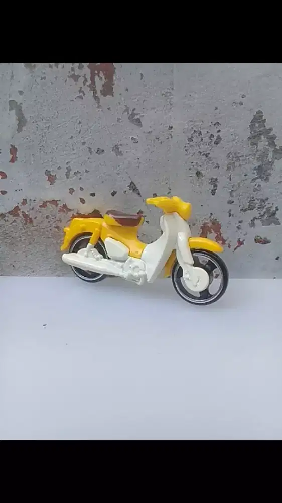 Hotwheels honda supercub