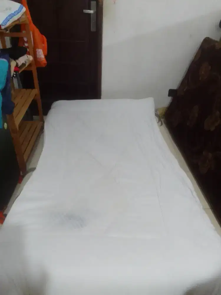 Jual Kasur Spring Bed 100x200, extra top matras, lemari + meja kerja