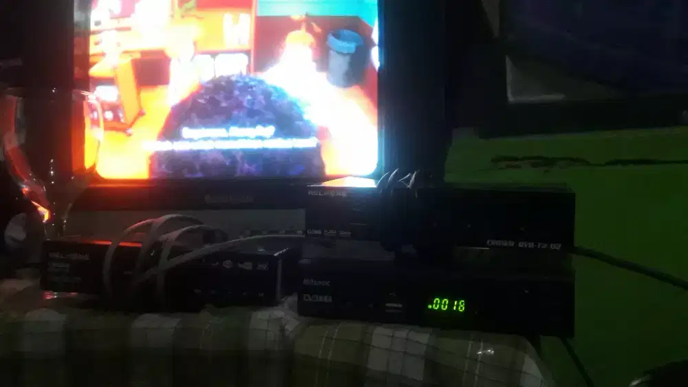 Set top box tv tinggal pakai