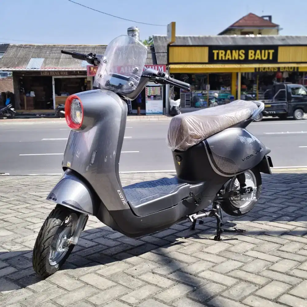 SEPEDA LISTRIK  MODEL SCOOPY