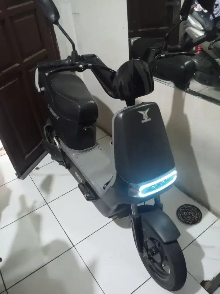 Di jual sepeda listrik uwinfly d8s buat anak sekolah