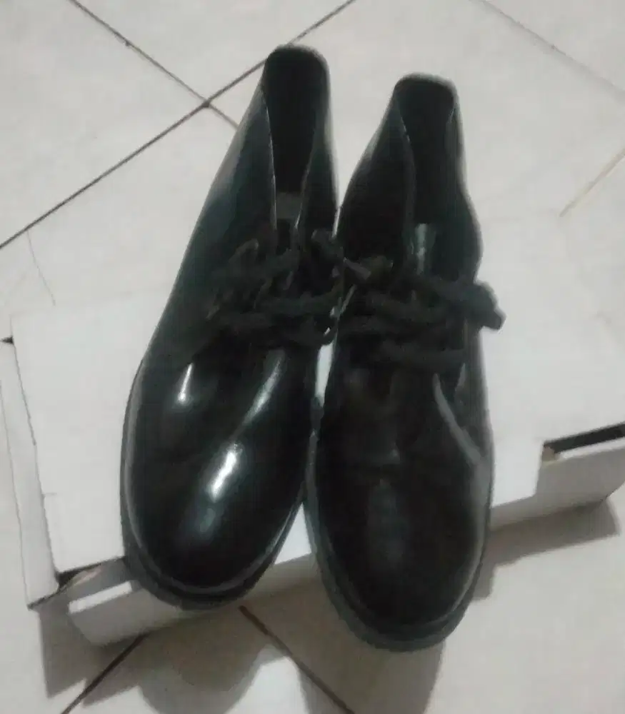 Sepatu pantofel