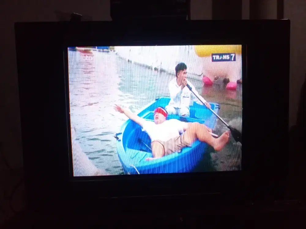 Tv tabung bekas polytroon