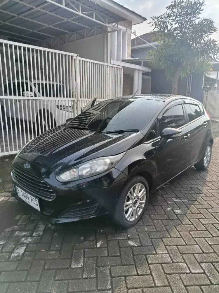 Dijual Ford Fiesta Trend 1.5 Matic 2013