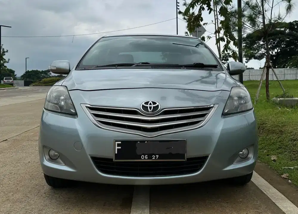 Vios 2012 G AT Silver