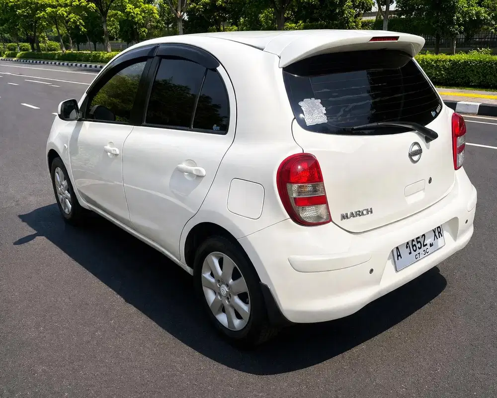 march at matic 2011 km low, mobil antik