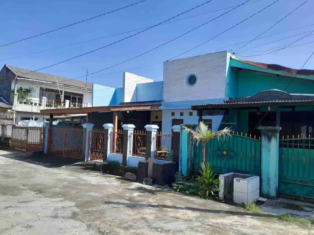 Dijual rumah besar murah lokasi Jakasampurna Bekasi Barat