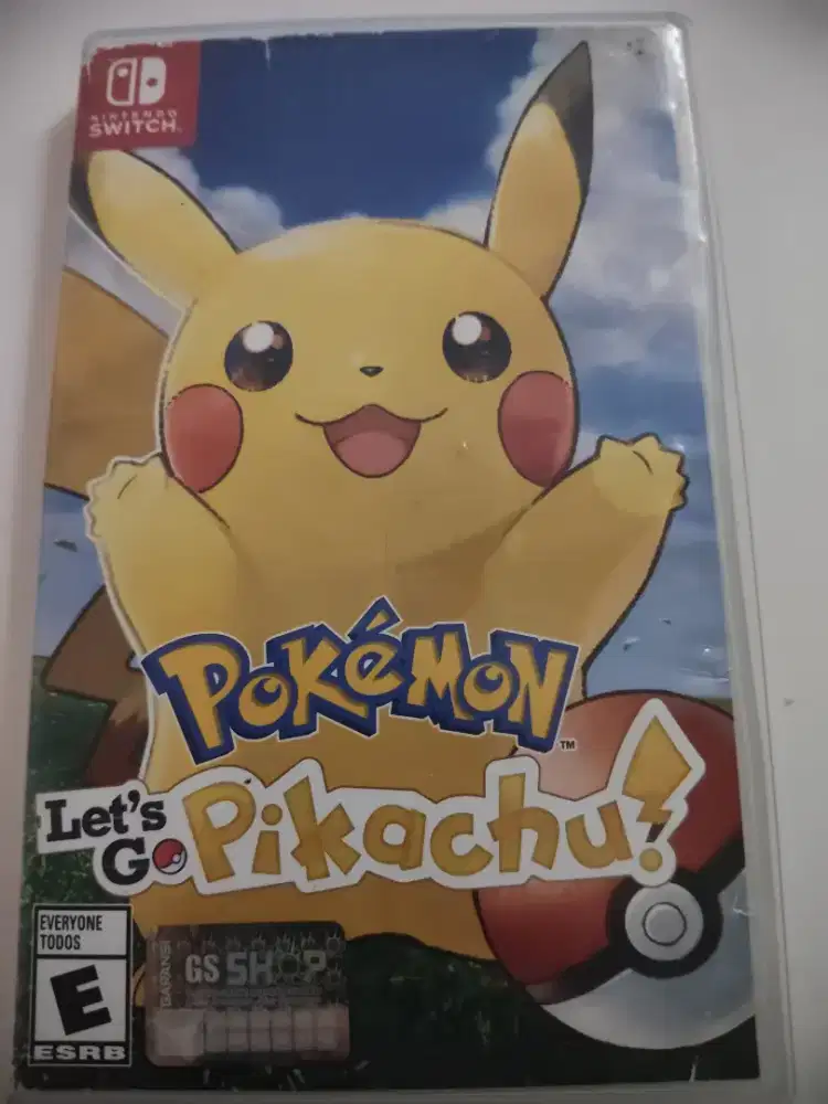 Game Nintendo Switch: Pokemon Let's Go Pikachu