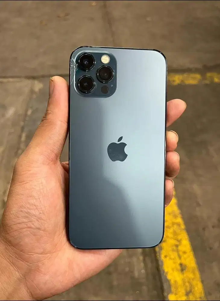 Dijual iPhone 12 Pro 128gb sinyal all operator