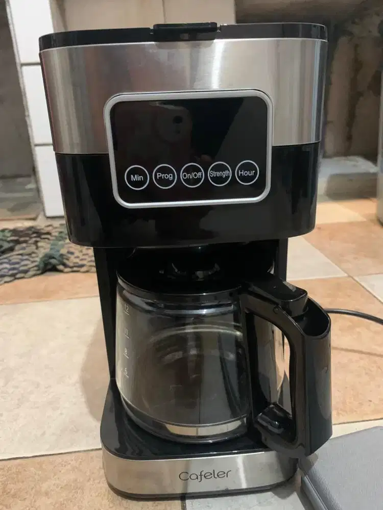 Coffee maker merek cafeler CM 10T Kondisi NYALA NO MINUS