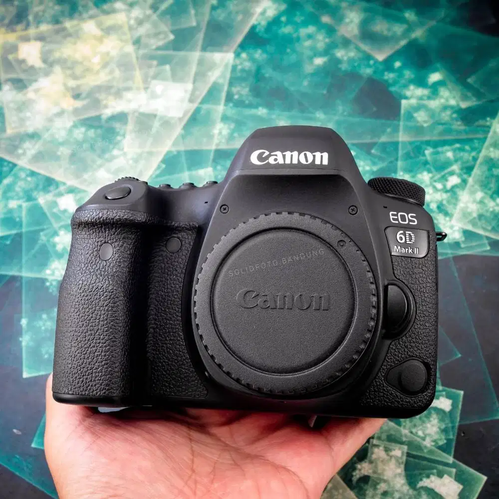 Canon 6D mark II Body. Fullset Mulus Sekalii