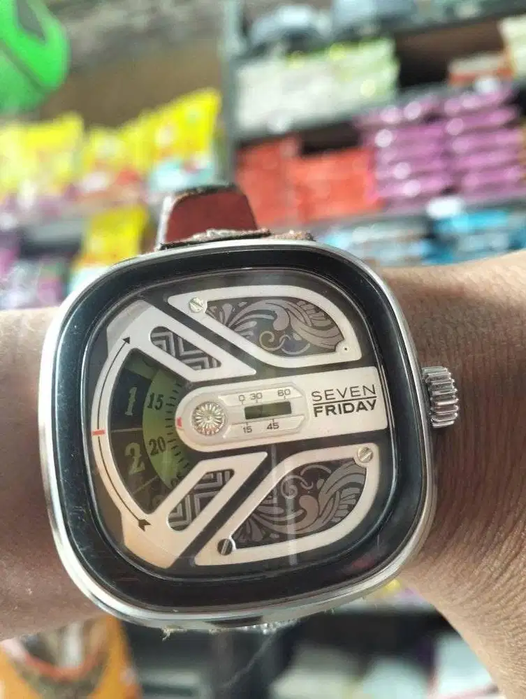 seven friday limited