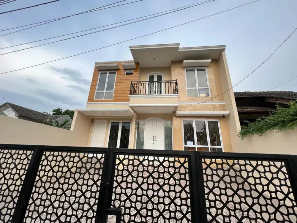 Rumah Bagus Sudah Renov, Siap Huni, Lokasi Strategis Depok