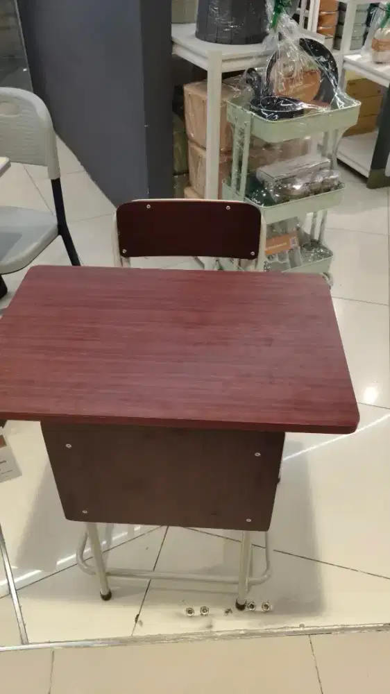 Set Meja Sekolah Veda