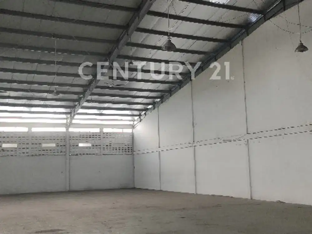 Gudang Bersama Masuk Kontainer Sayap Moh.Toha